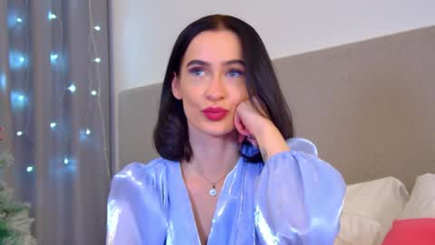 Snapshot of mariamenson chatting on 12/19/24, 04:56 MariaMenson online show from 12/19/24, 04:56