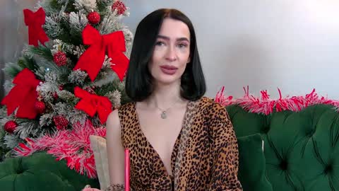 Snapshot of mariamenson chatting on 01/16/25, 12:45 MariaMenson online show from 01/16/25, 12:45