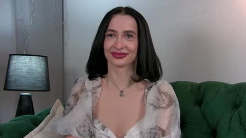 Snapshot of mariamenson chatting on 01/22/25, 03:52 MariaMenson online show from 01/22/25, 03:52