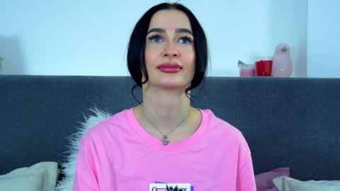 Snapshot of mariamenson chatting on 01/24/25, 11:02 MariaMenson online show from 01/24/25, 11:02