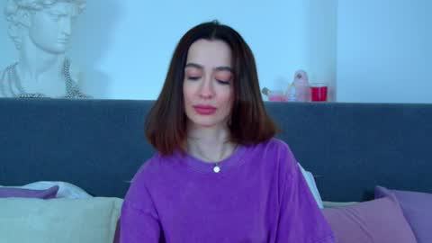 Snapshot of mariamenson chatting on 02/10/25, 12:41 MariaMenson online show from 02/10/25, 12:41