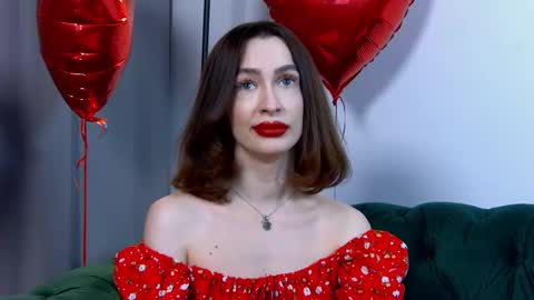 Snapshot of mariamenson chatting on 02/14/25, 01:56 MariaMenson online show from 02/14/25, 01:56