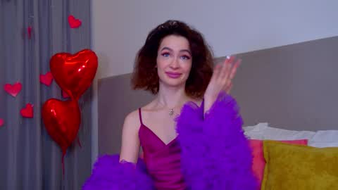 Snapshot of mariamenson chatting on 02/14/25, 07:02 MariaMenson online show from 02/14/25, 07:02