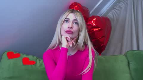 Snapshot of mariamenson chatting on 03/01/25, 02:04 MariaMenson online show from 03/01/25, 02:04