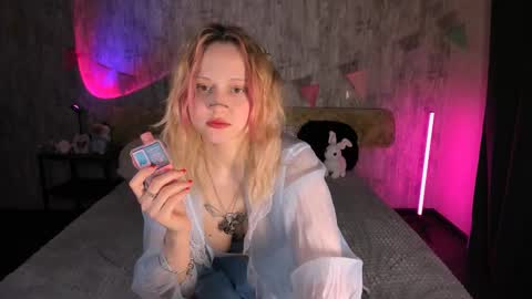 Snapshot of mariamilkis chatting on 02/24/25, 07:19 Maria online show from 02/24/25, 07:19