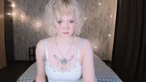 Snapshot of mariamilkis chatting on 02/02/26, 01:04 Maria online show from 02/02/26, 01:04