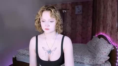 Snapshot of mariamilkis chatting on 02/26/26, 05:34 Maria online show from 02/26/26, 05:34