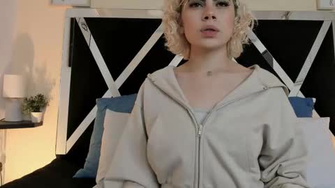 Marian online show from 09/21/25, 02:46