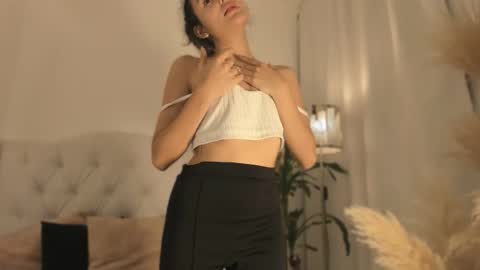 Marian online show from 12/15/25, 03:22