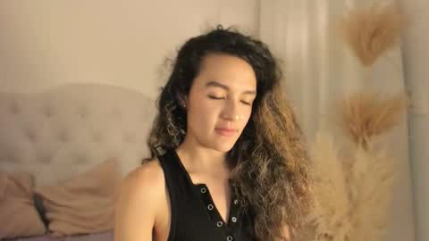 Snapshot of marian_skinny chatting on 02/24/26, 04:43 Marian online show from 02/24/26, 04:43