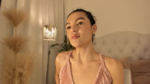 Snapshot of marian_skinny chatting on 03/04/26, 02:01 Marian online show from 03/04/26, 02:01