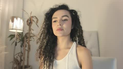 Snapshot of marian_skinny chatting on 04/01/26, 01:28 Marian online show from 04/01/26, 01:28