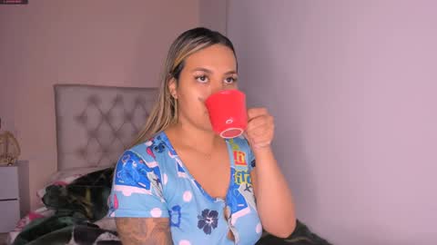 Mariana Roe online show from 01/17/25, 06:36