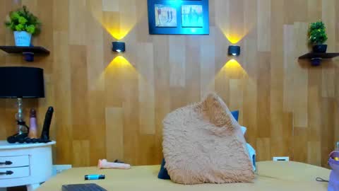 Mariana Angel online show from 02/09/25, 05:33