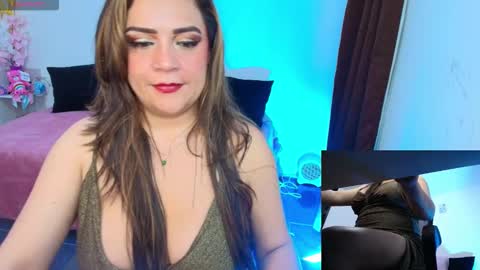 Snapshot of mariana_beltrann chatting on 02/25/26, 05:28 Mariana online show from 02/25/26, 05:28