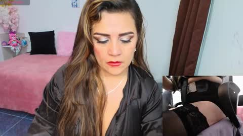 Snapshot of mariana_beltrann chatting on 03/27/26, 08:26 Mariana online show from 03/27/26, 08:26