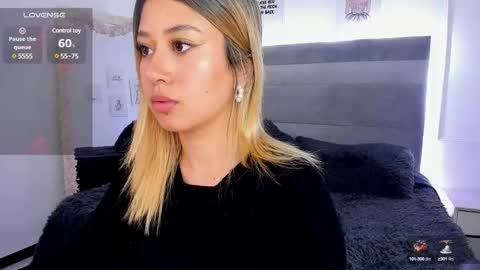 Snapshot of mariana_es chatting on 01/29/25, 04:26 Mariana online show from 01/29/25, 04:26