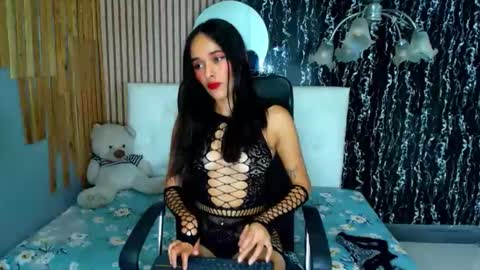 Snapshot of mariana_galviz chatting on 05/19/26, 01:56 Mariana online show from 05/19/26, 01:56