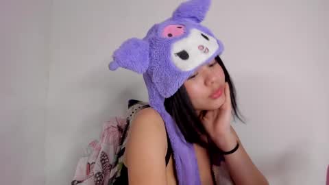 Snapshot of mariana_laurent1 chatting on 02/22/25, 11:13 Mariana online show from 02/22/25, 11:13