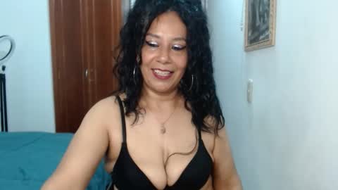 mariana_night online show from 04/21/26, 09:50