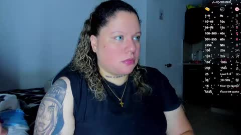 Snapshot of mariana_smittt chatting on 12/22/24, 06:48   Independent Model online show from 12/22/24, 06:48