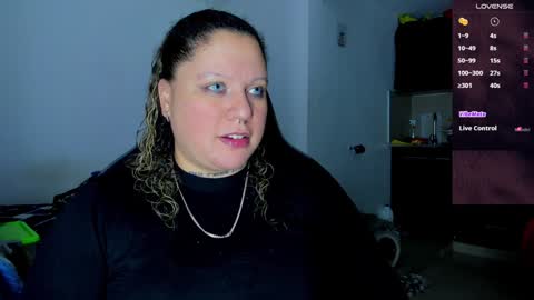 Snapshot of mariana_smittt chatting on 01/08/25, 03:51   Independent Model online show from 01/08/25, 03:51
