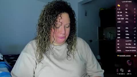 Snapshot of mariana_smittt chatting on 01/12/25, 04:42   Independent Model online show from 01/12/25, 04:42