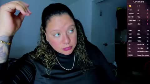 Snapshot of mariana_smittt chatting on 01/17/25, 11:18   Independent Model online show from 01/17/25, 11:18