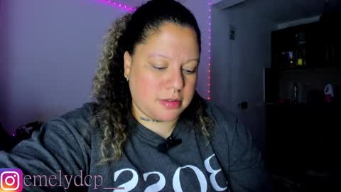 Snapshot of mariana_smittt chatting on 09/14/25, 07:40   Independent Model online show from 09/14/25, 07:40