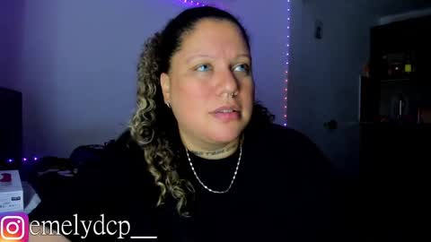 Snapshot of mariana_smittt chatting on 09/25/25, 06:28   Independent Model online show from 09/25/25, 06:28