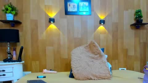 Mariana Angel online show from 02/09/25, 05:33