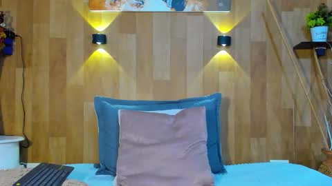 Snapshot of marianaa_aangel chatting on 04/04/26, 10:57 Mariana Angel online show from 04/04/26, 10:57