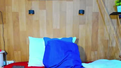 Snapshot of marianaa_aangel chatting on 04/13/26, 04:23 Mariana Angel online show from 04/13/26, 04:23