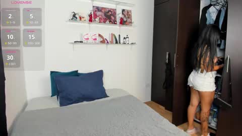 MARIANA Y VALENTINA online show from 09/15/25, 11:10