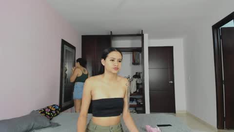 Snapshot of marianaandvalen chatting on 05/12/26, 11:07 MARIANA Y VALENTINA online show from 05/12/26, 11:07