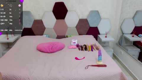 mariana online show from 09/21/25, 05:25