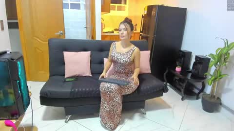 Mariana online show from 04/27/26, 10:24