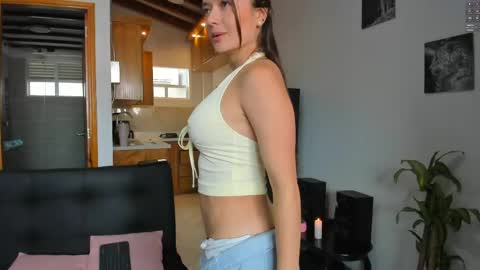 Mariana online show from 05/01/26, 01:26