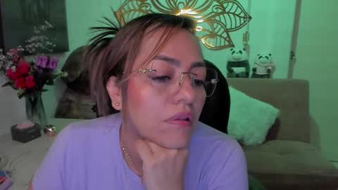 Snapshot of marianalopez81 chatting on 02/09/25, 08:33 Mariana Lopez online show from 02/09/25, 08:33
