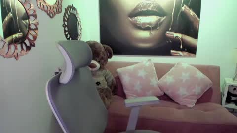 Mariana Lopez online show from 04/28/26, 01:04