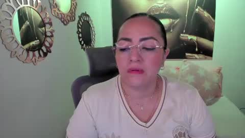 Mariana Lopez online show from 06/24/26, 10:36