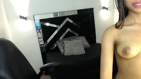 Snapshot of marianarojas_ chatting on 03/27/26, 08:26 Mariana online show from 03/27/26, 08:26