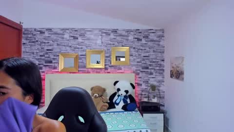 Snapshot of marianaxxx__ chatting on 02/27/25, 09:47 Mariana online show from 02/27/25, 09:47