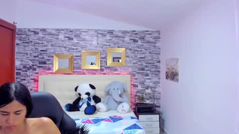 Snapshot of marianaxxx__ chatting on 03/06/25, 10:58 Mariana online show from 03/06/25, 10:58