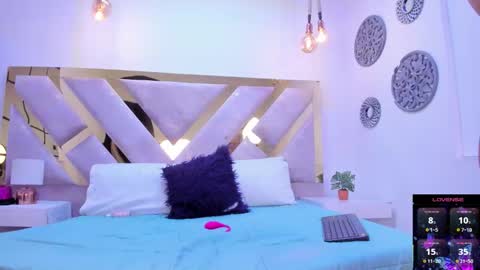 Marianee Rousse  online show from 10/02/25, 10:28