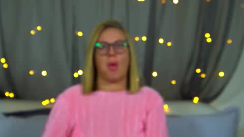 Maria online show from 11/30/25, 06:23