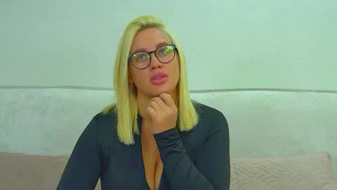 Maria online show from 04/30/26, 06:31