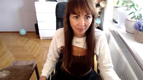 marianika online show from 10/06/25, 10:12