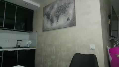 Snapshot of marianna1977 chatting on 09/15/25, 05:57 marianna1977 online show from 09/15/25, 05:57