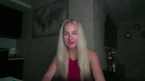 Snapshot of marianna1977 chatting on 10/26/25, 07:42 marianna1977 online show from 10/26/25, 07:42